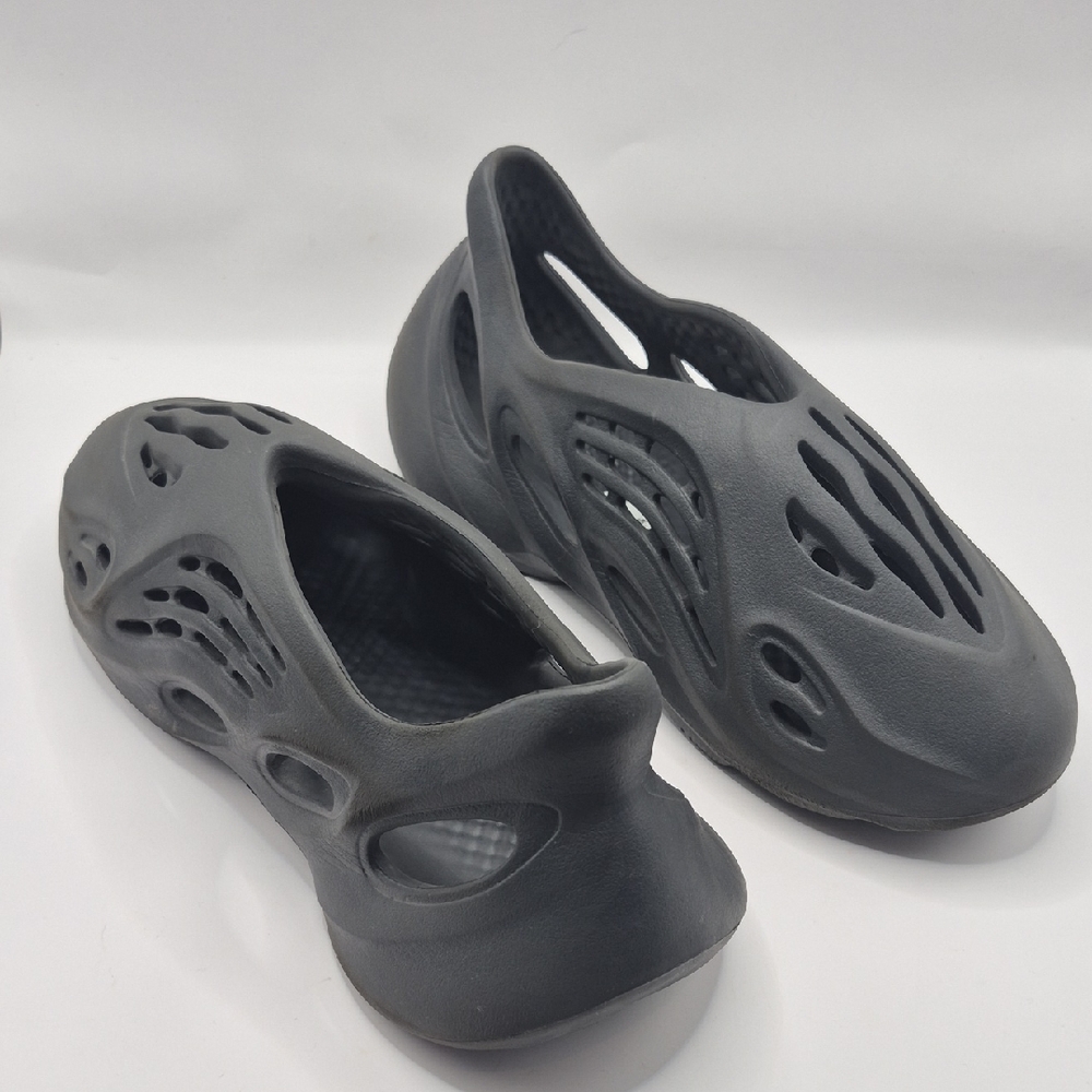 Adidas Yeezy Foam RUNNER RNR  Onyx/Black Slip-On  Shoes Mens Sz 10